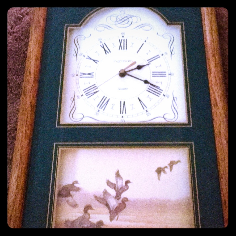 Ingraham Quartz Wall Clock